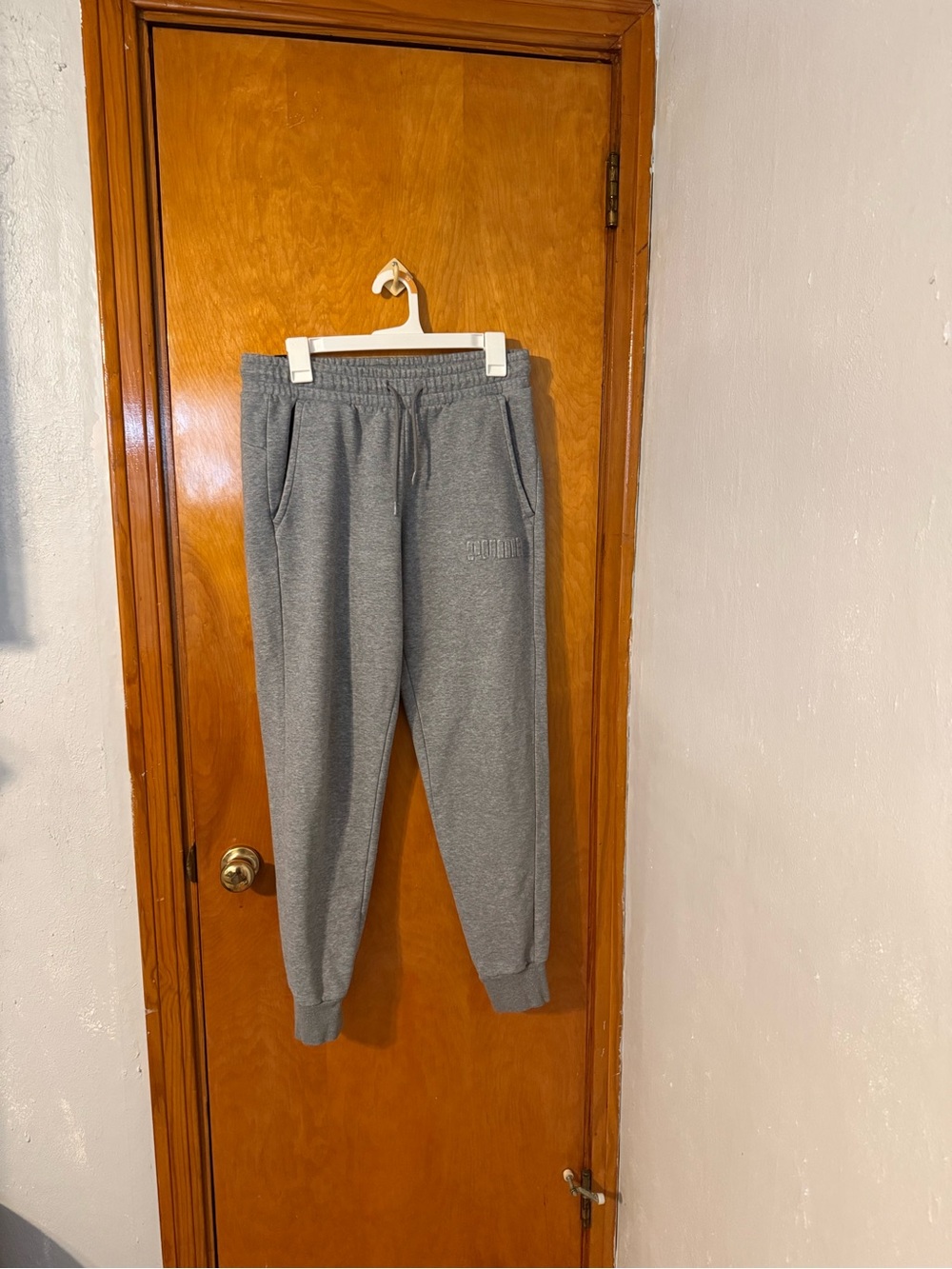 Men’s Puma Gray Fleece Joggers Size Medium